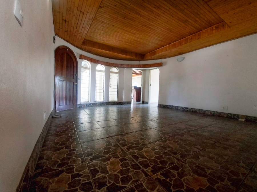 4 Bedroom Property for Sale in Vaalpark Free State